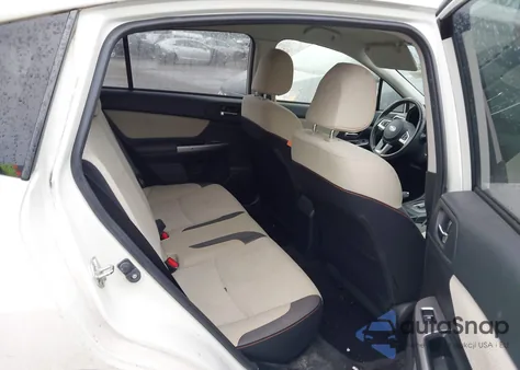 2016 Subaru Crosstrek 2.0I Premium z USA, uszkodzony, nr VIN JF2GPADC4G8313425